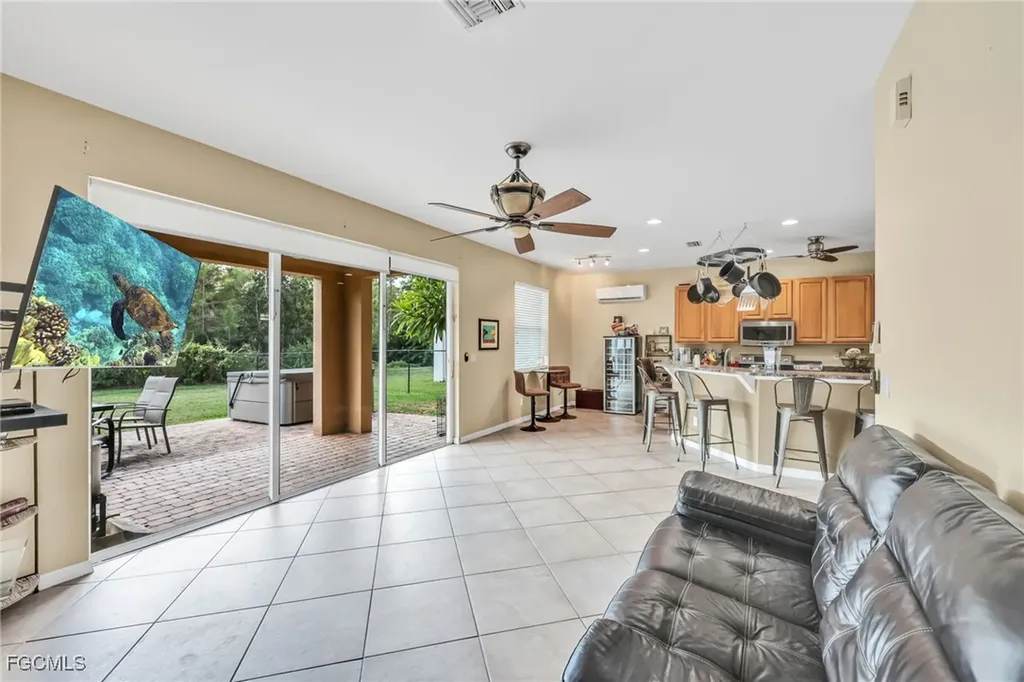 14067 Danpark Loop Fort Myers FL 33912