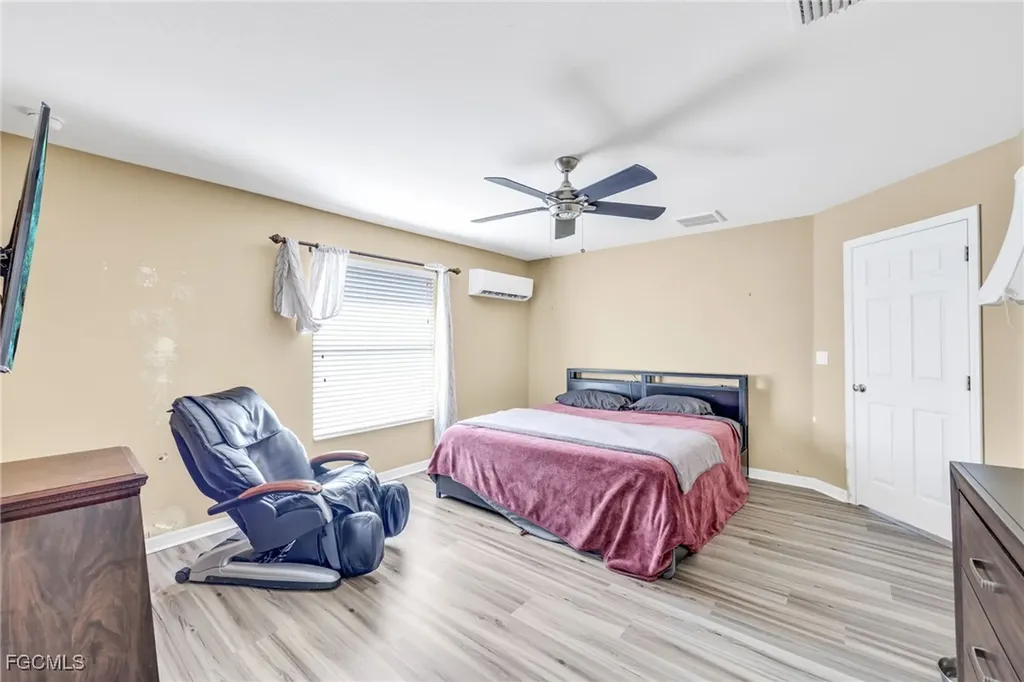 14067 Danpark Loop Fort Myers FL 33912