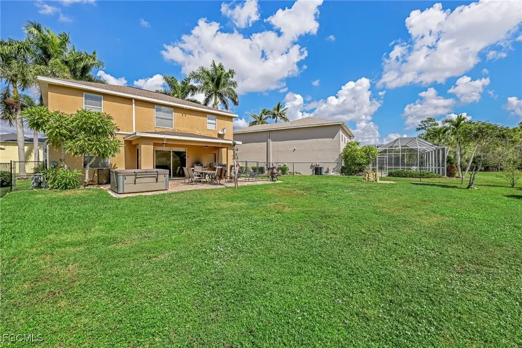 14067 Danpark Loop Fort Myers FL 33912