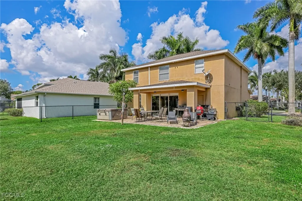 14067 Danpark Loop Fort Myers FL 33912