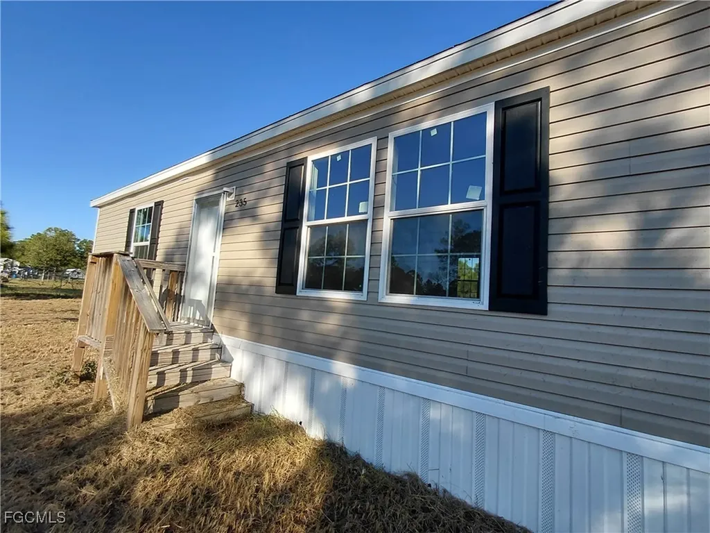 235 N Kennel Street Clewiston FL 33440