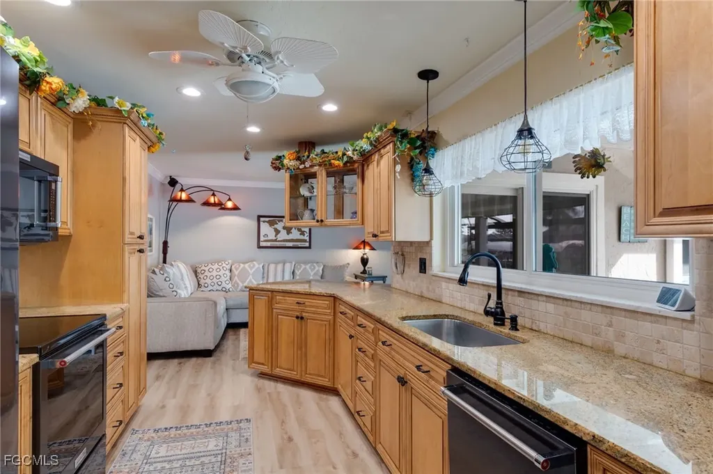 Cape Coral FL 33904