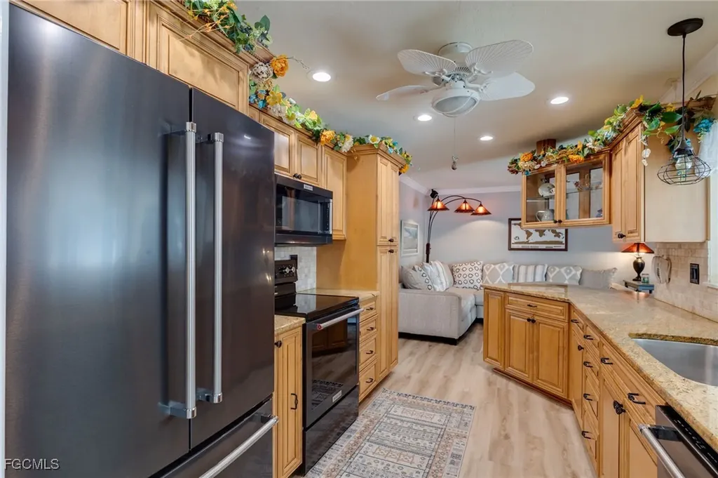 Cape Coral FL 33904