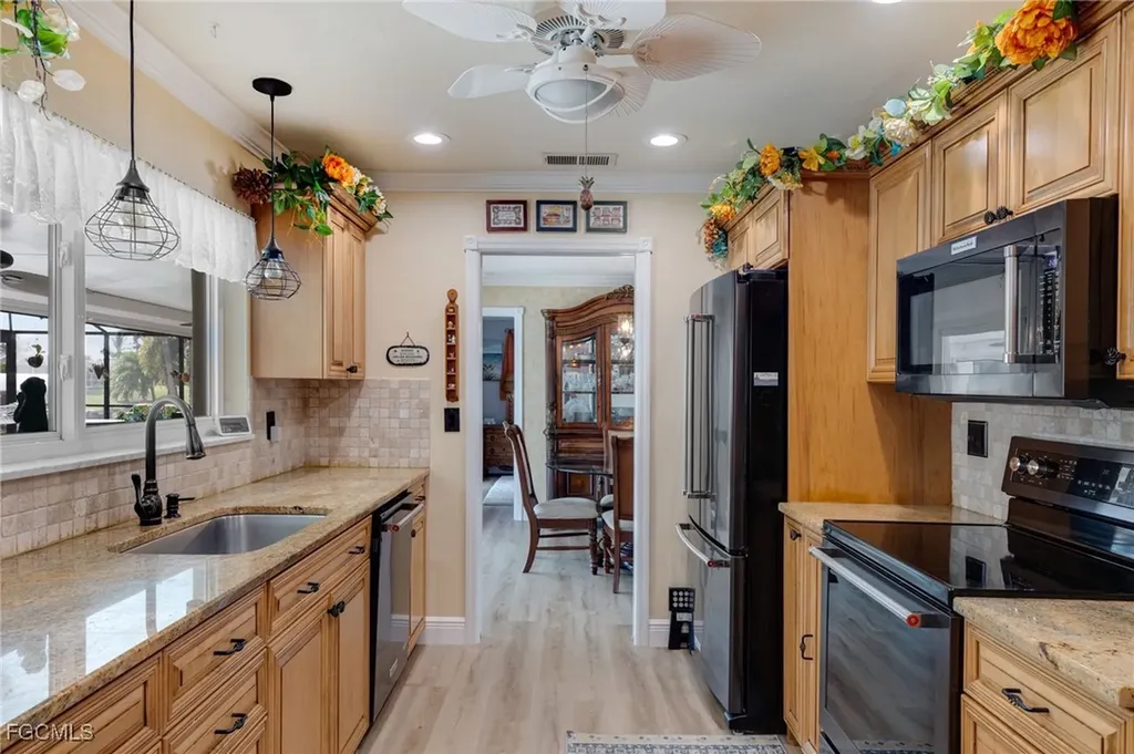 Cape Coral FL 33904