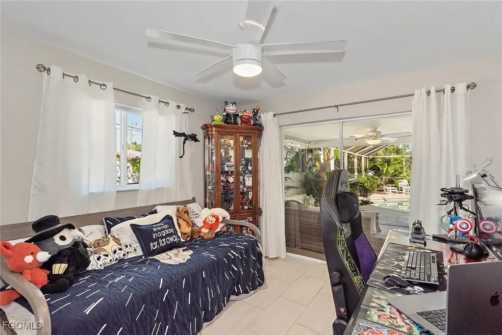 207 SE 43rd Lane Cape Coral FL 33904