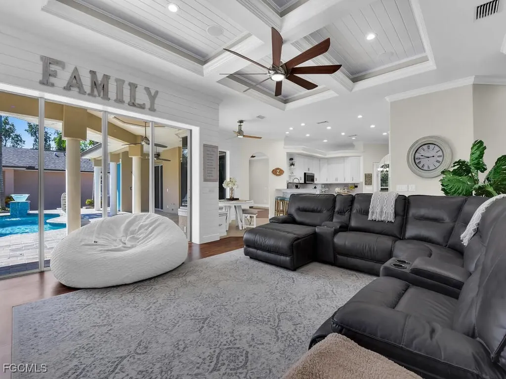 6480 Pine Cone Court Fort Myers FL 33912