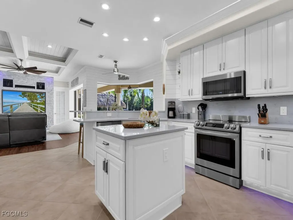 6480 Pine Cone Court Fort Myers FL 33912