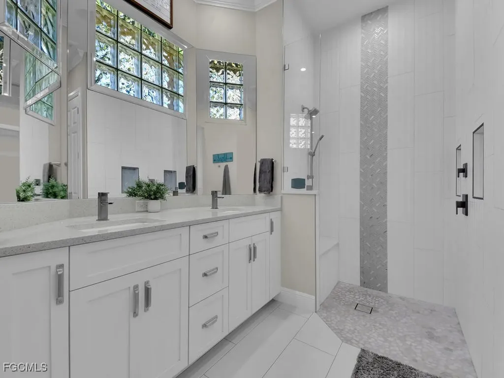 6480 Pine Cone Court Fort Myers FL 33912