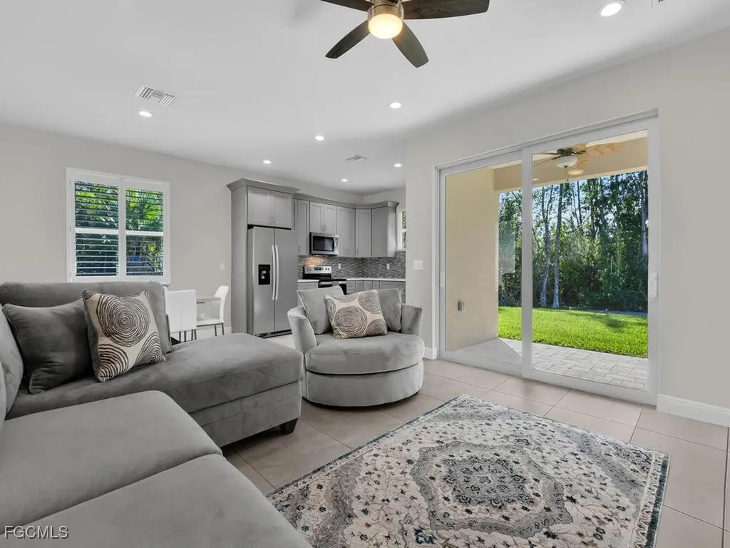 6480 Pine Cone Court Fort Myers FL 33912