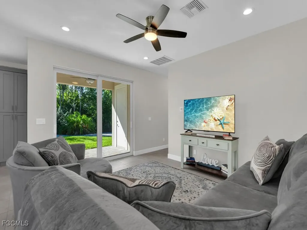 6480 Pine Cone Court Fort Myers FL 33912