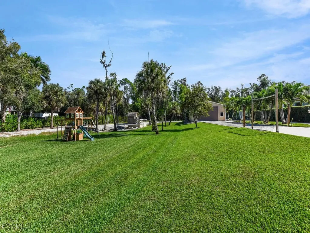 6480 Pine Cone Court Fort Myers FL 33912