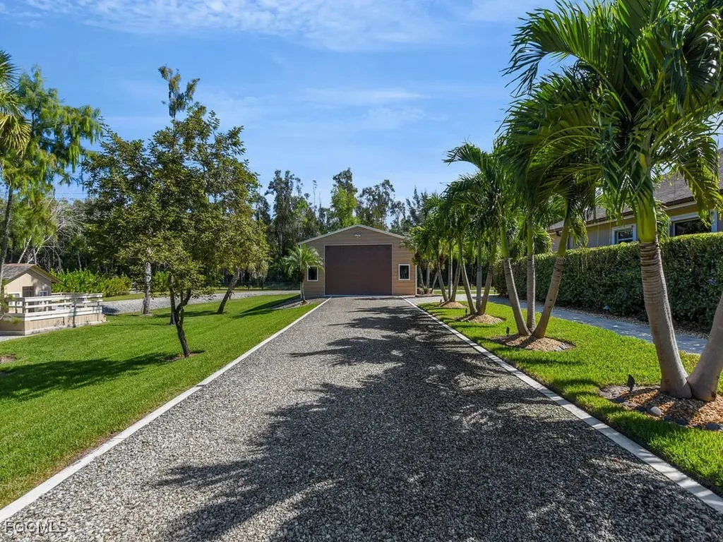 6480 Pine Cone Court Fort Myers FL 33912