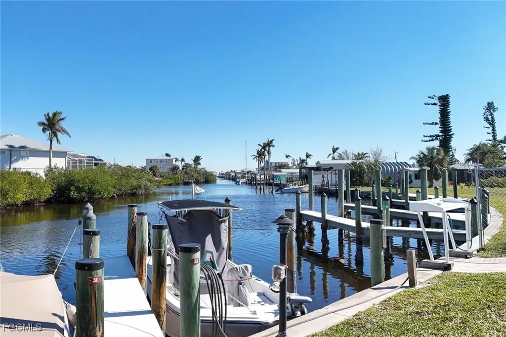 2888 Oleander Street St. James City FL 33956