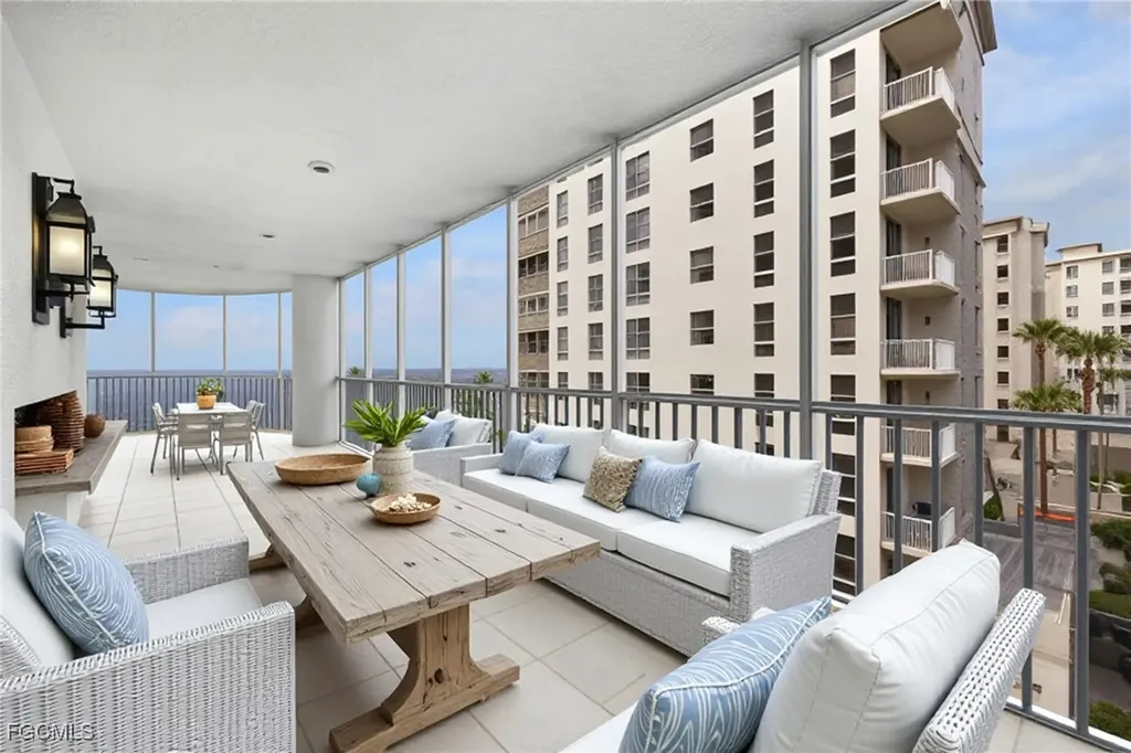 14250 Royal Harbour Court Fort Myers FL 33908