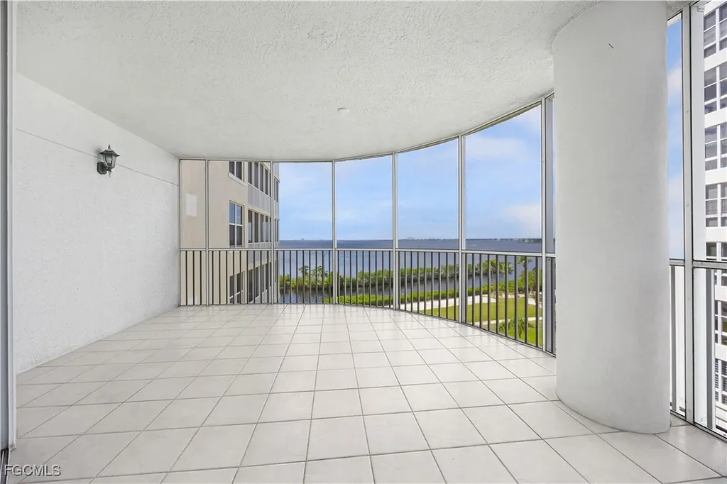 14250 Royal Harbour Court Fort Myers FL 33908