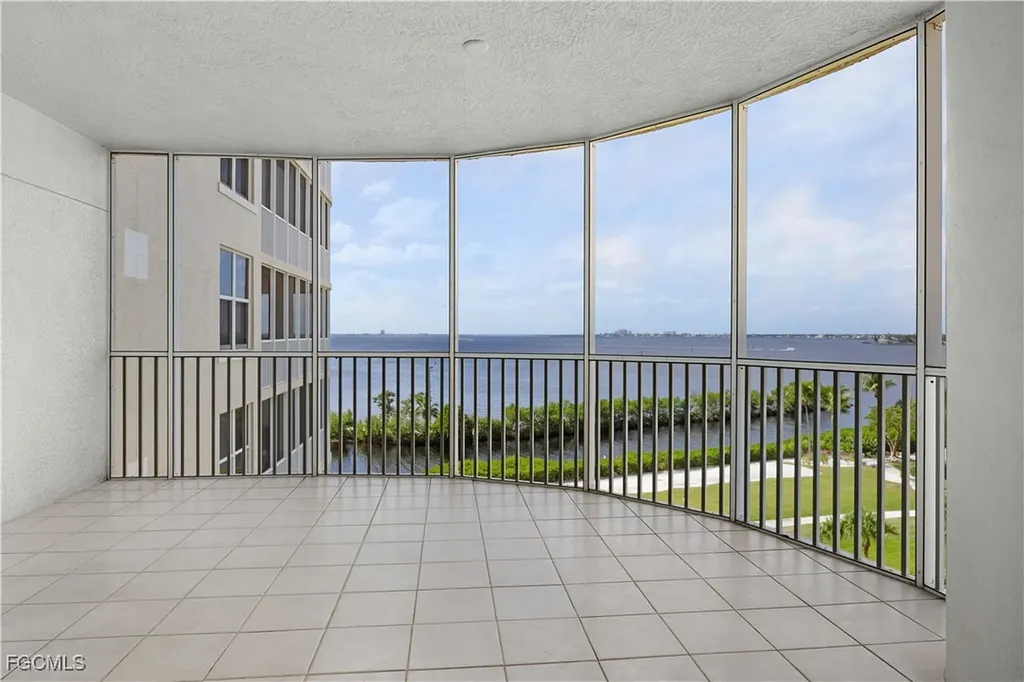 14250 Royal Harbour Court Fort Myers FL 33908