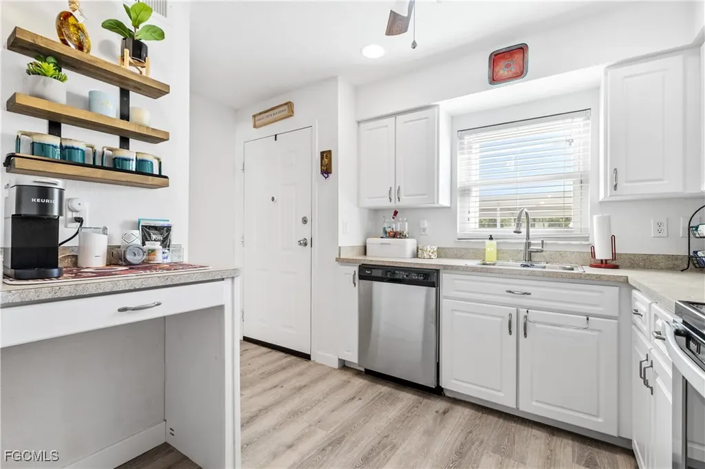 838 SW 47th Terrace Cape Coral FL 33914