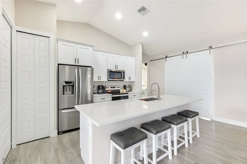 2305 SW 32nd Street Cape Coral FL 33914