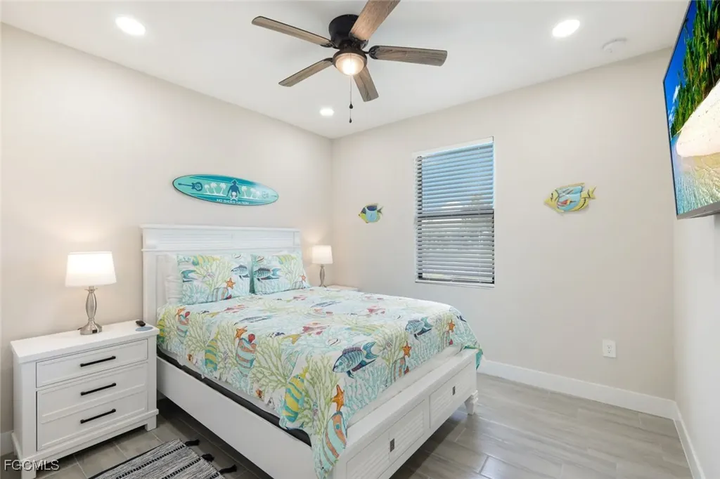 2305 SW 32nd Street Cape Coral FL 33914