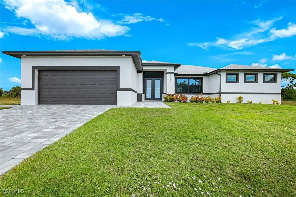 2305 SW 32nd Street Cape Coral FL 33914