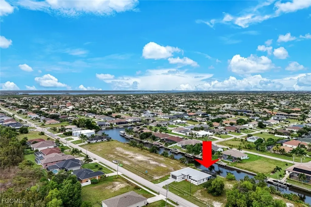 2305 SW 32nd Street Cape Coral FL 33914