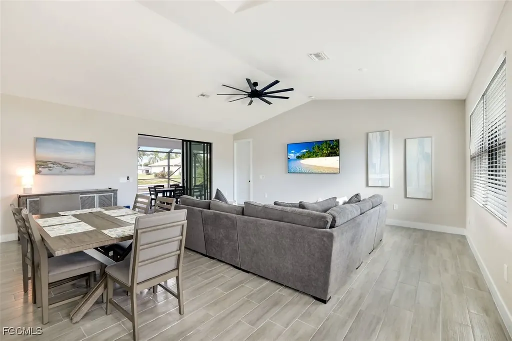 2305 SW 32nd Street Cape Coral FL 33914