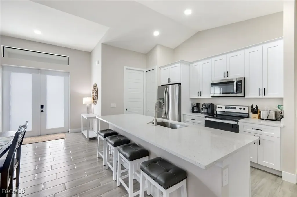 2305 SW 32nd Street Cape Coral FL 33914