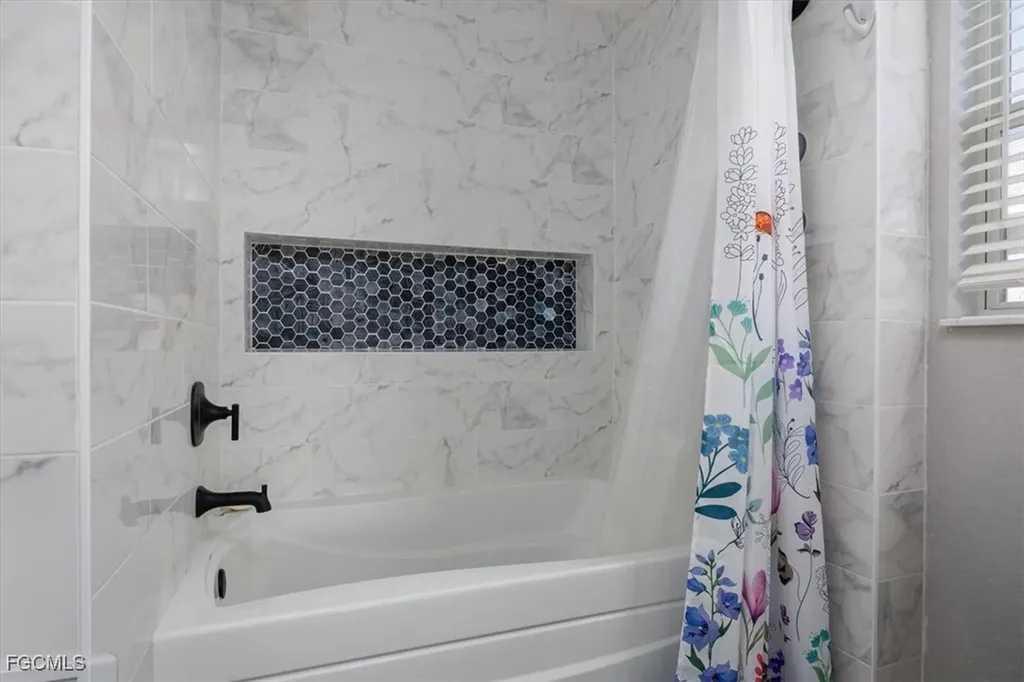 3739 NE 16th Avenue Cape Coral FL 33909