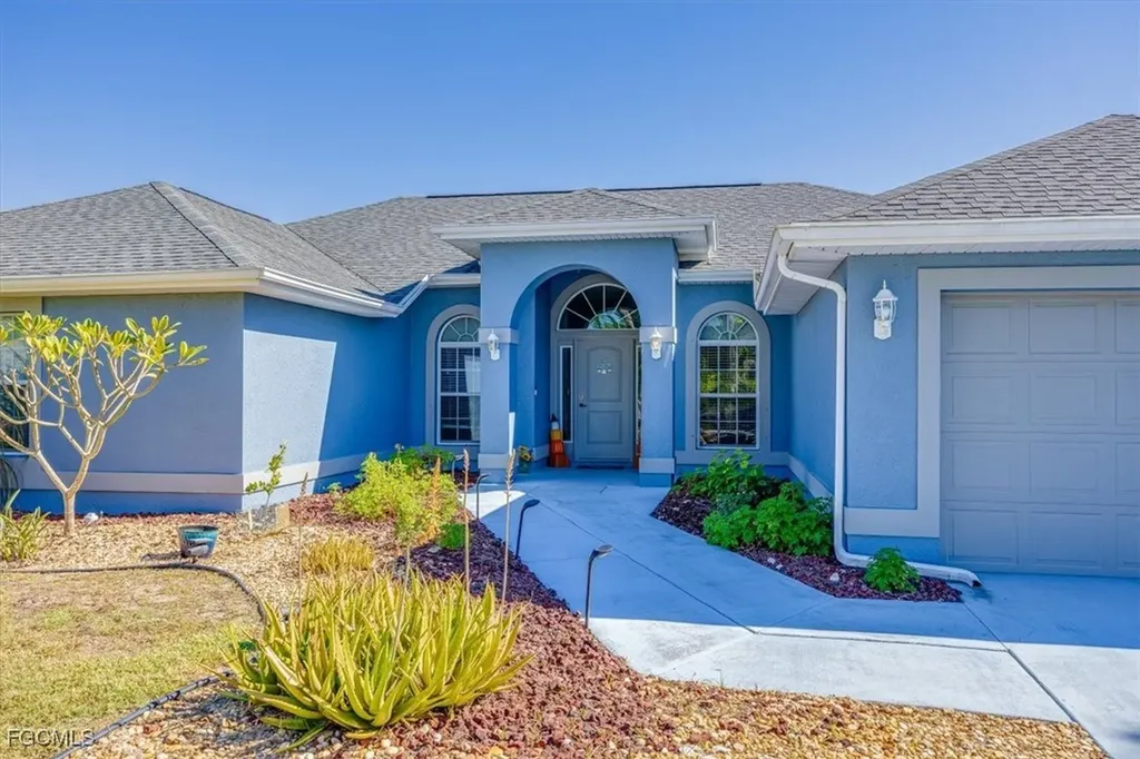 3739 NE 16th Avenue Cape Coral FL 33909