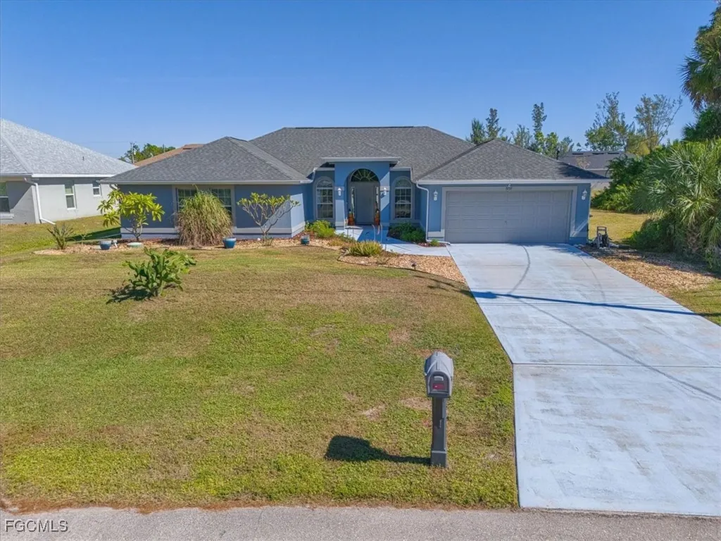 3739 NE 16th Avenue Cape Coral FL 33909