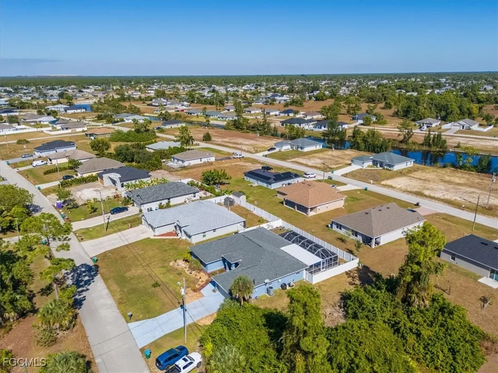 3739 NE 16th Avenue Cape Coral FL 33909