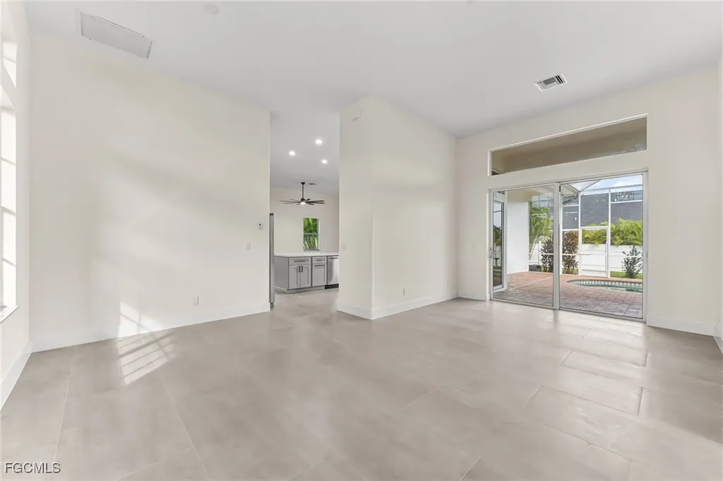 4009 SW 27th Avenue Cape Coral FL 33914