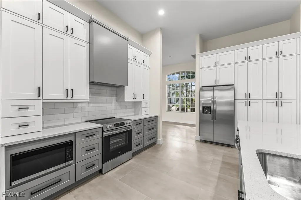 4009 SW 27th Avenue Cape Coral FL 33914