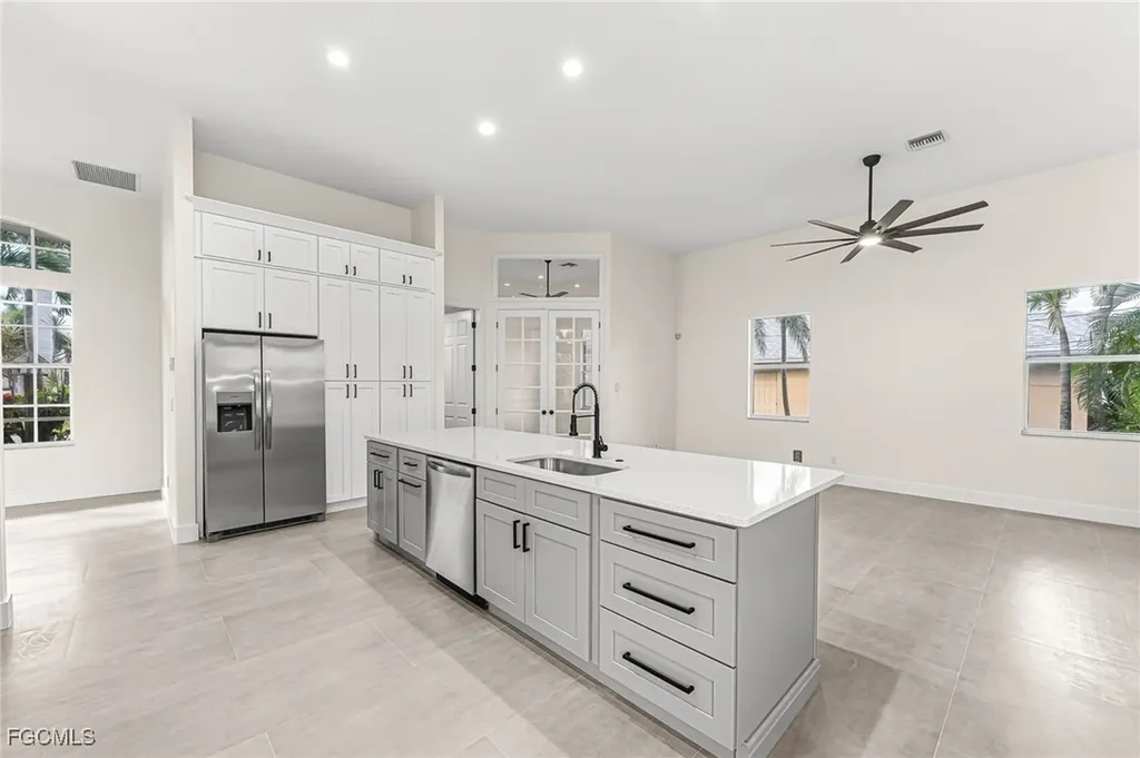 4009 SW 27th Avenue Cape Coral FL 33914