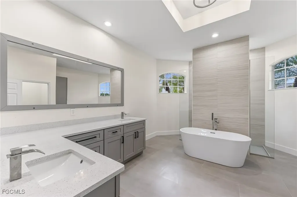 4009 SW 27th Avenue Cape Coral FL 33914