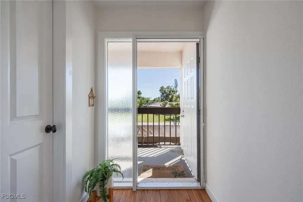 4914 Tudor Drive Cape Coral FL 33904