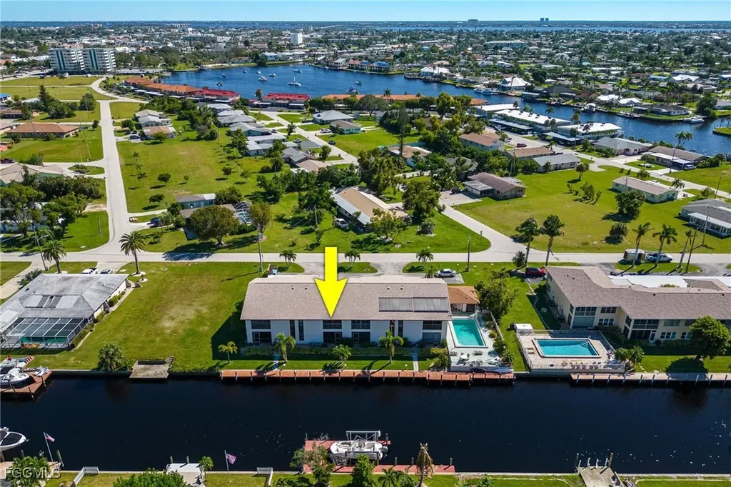 4914 Tudor Drive Cape Coral FL 33904