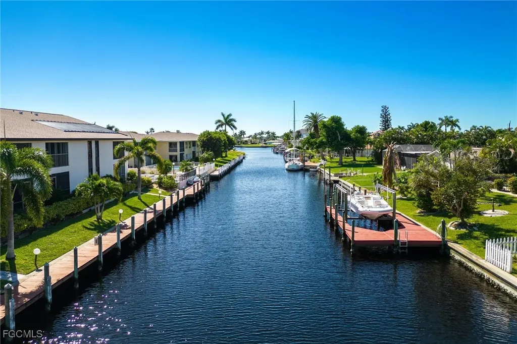 4914 Tudor Drive Cape Coral FL 33904