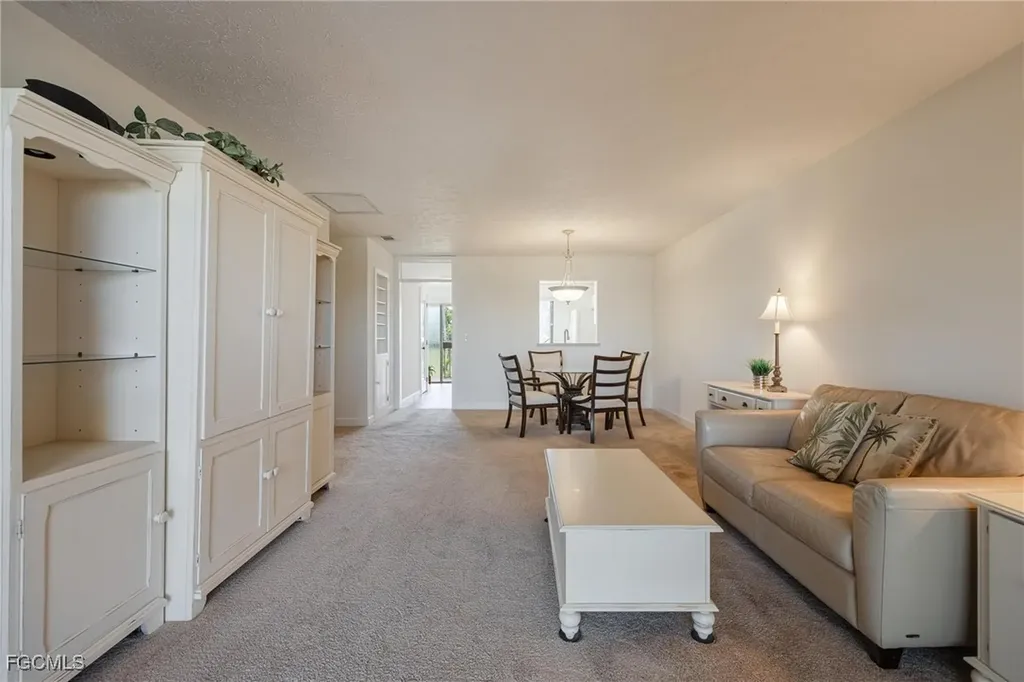 4914 Tudor Drive Cape Coral FL 33904