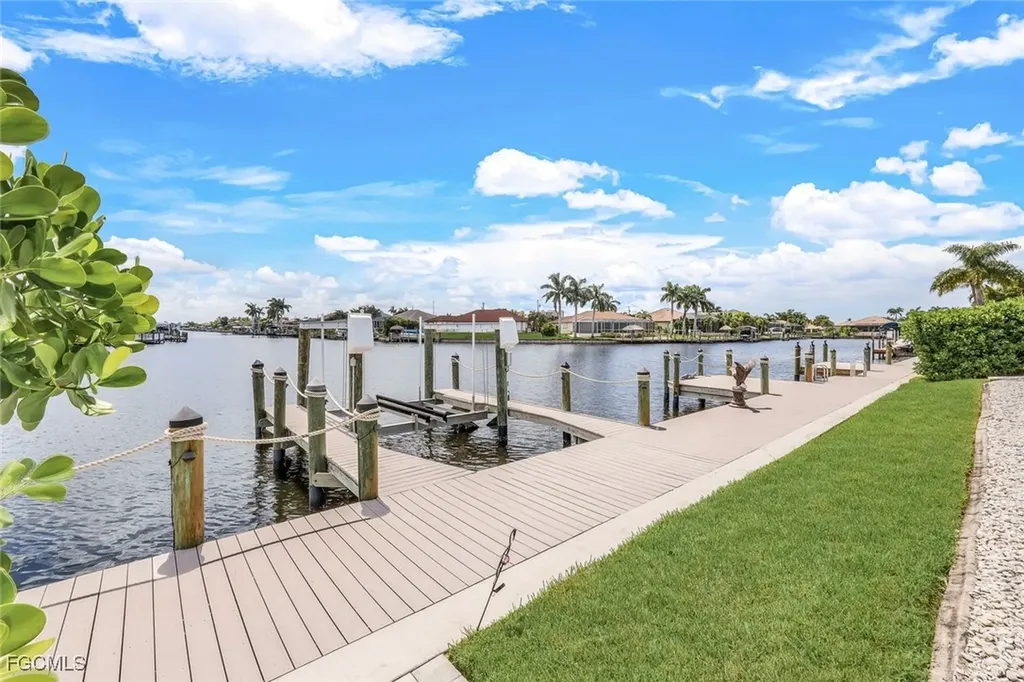 5321 SW 20th Place Cape Coral FL 33914