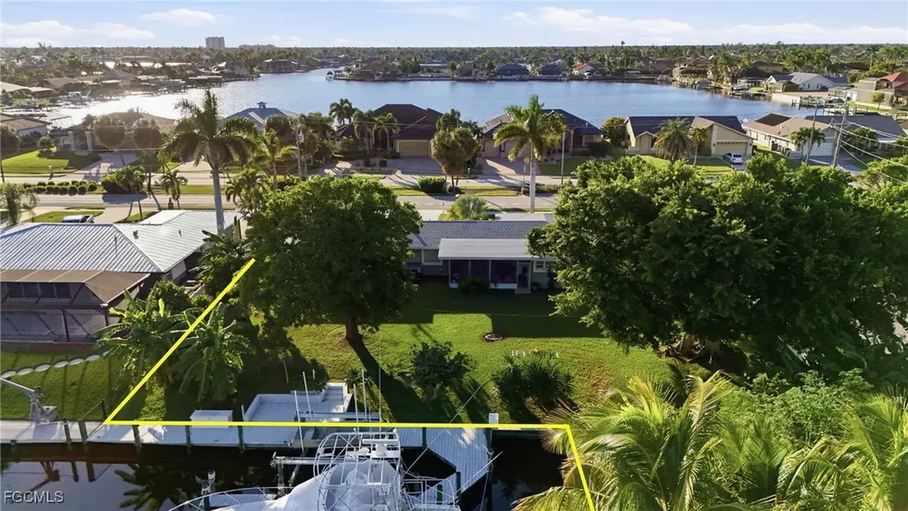 5229 Pelican Boulevard Cape Coral FL 33914