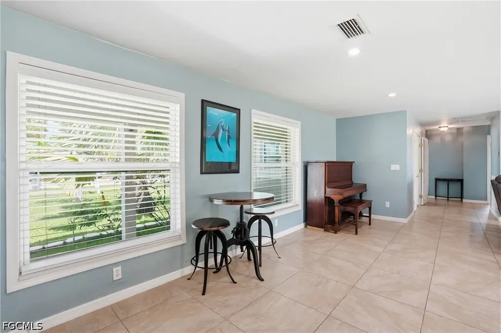 5229 Pelican Boulevard Cape Coral FL 33914