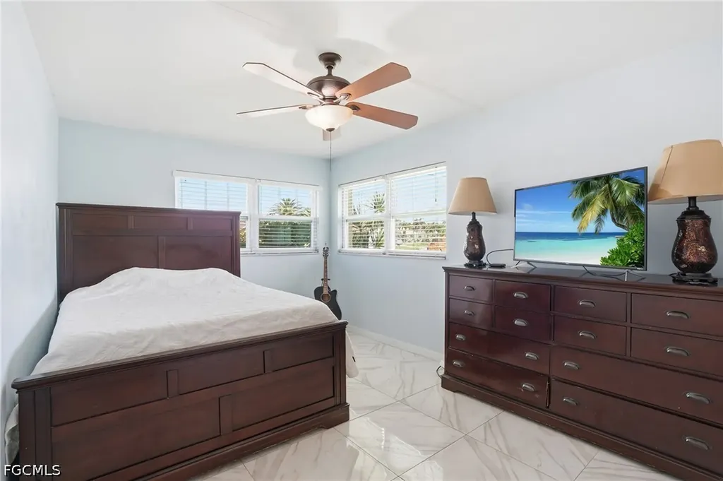 5229 Pelican Boulevard Cape Coral FL 33914