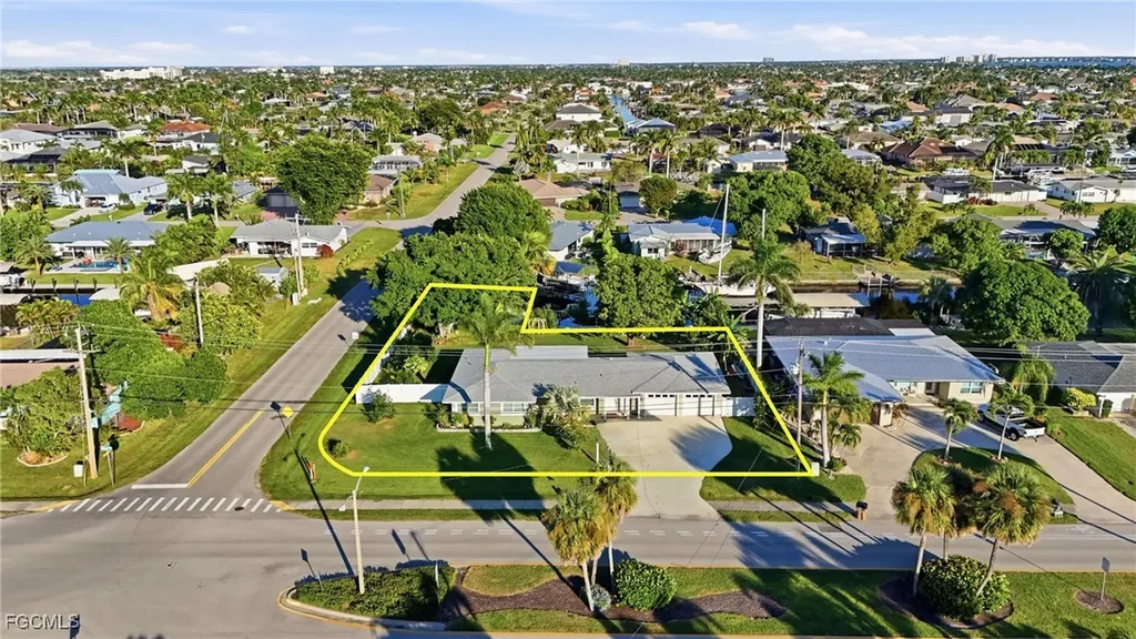 5229 Pelican Boulevard Cape Coral FL 33914