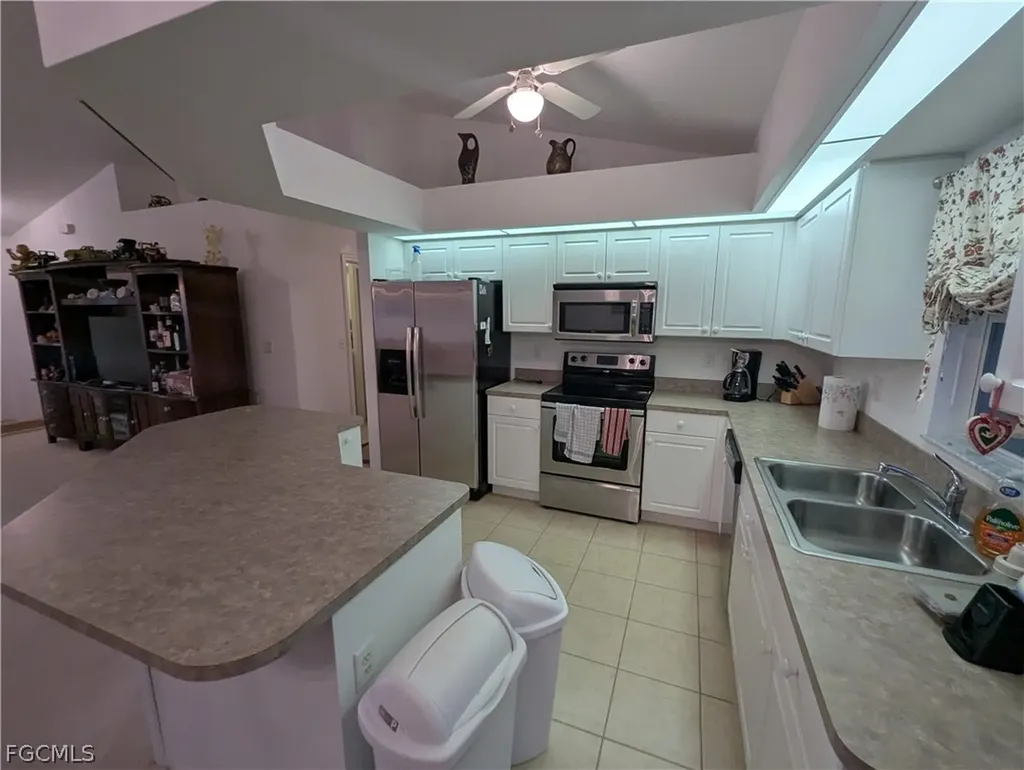 1007 NE 1st Avenue Cape Coral FL 33909