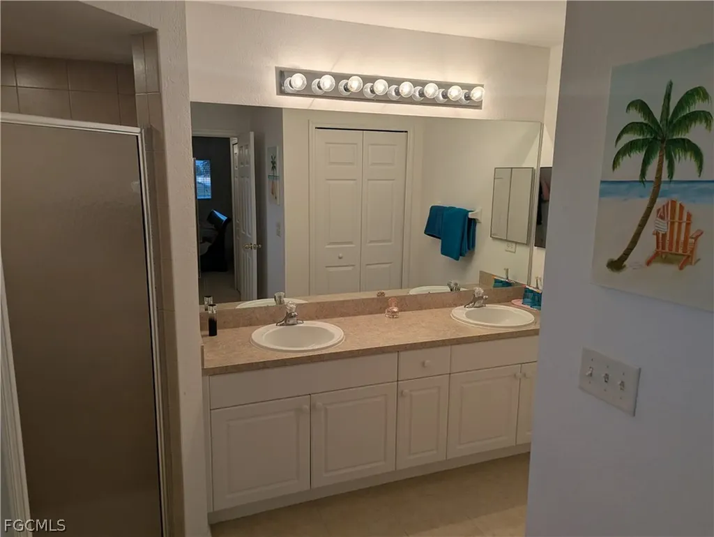 1007 NE 1st Avenue Cape Coral FL 33909