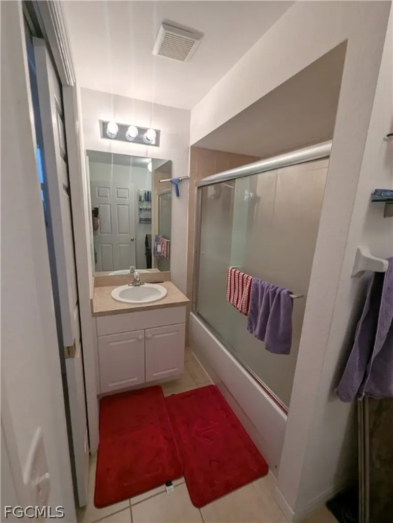 1007 NE 1st Avenue Cape Coral FL 33909