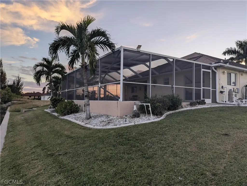 1007 NE 1st Avenue Cape Coral FL 33909