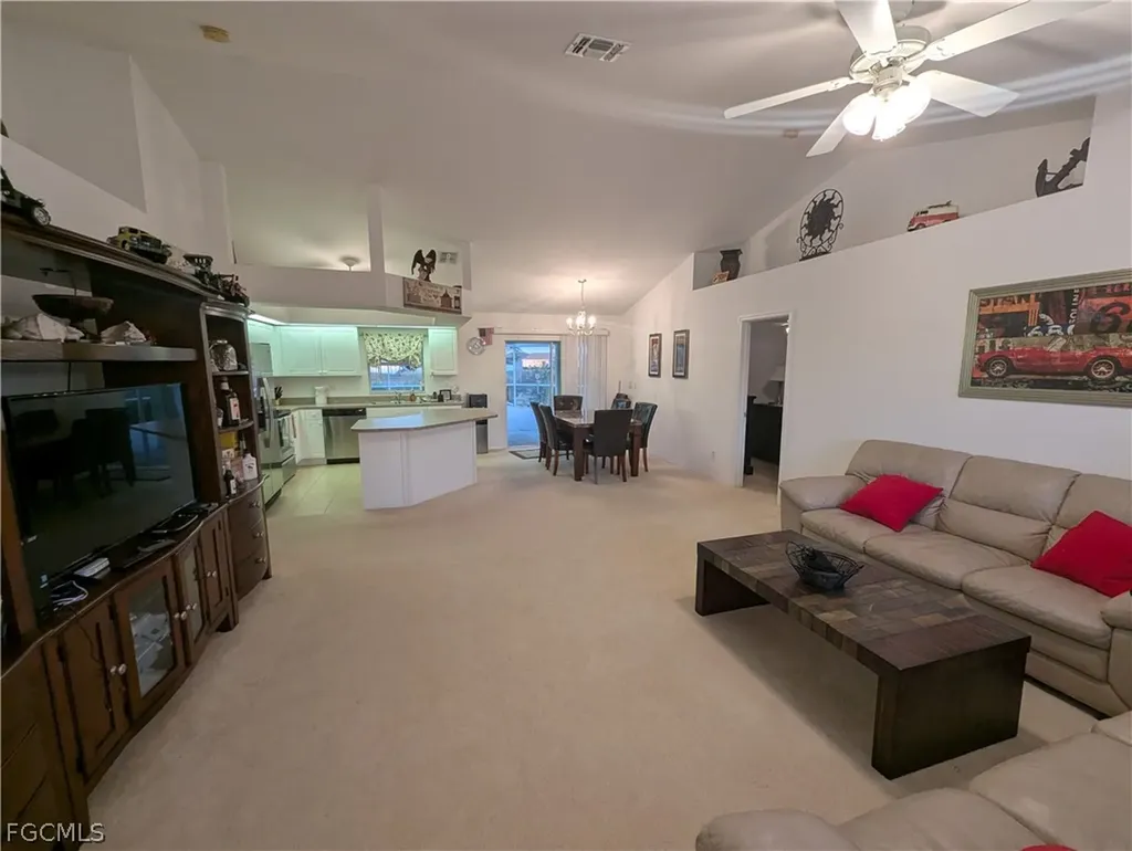 1007 NE 1st Avenue Cape Coral FL 33909