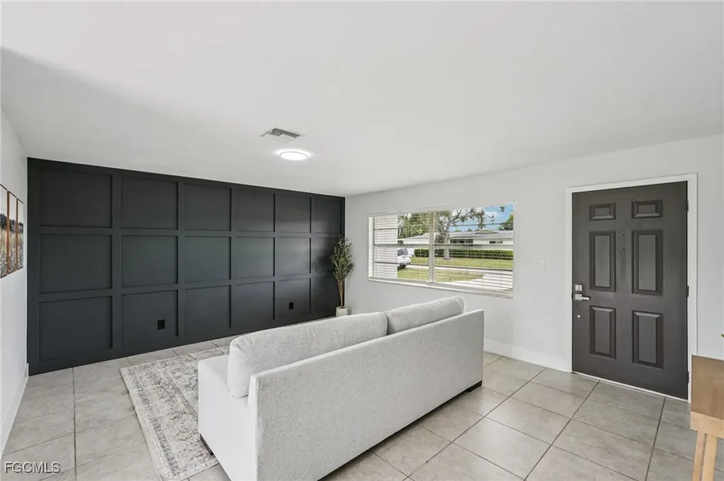 2342 Aldridge Avenue Fort Myers FL 33907